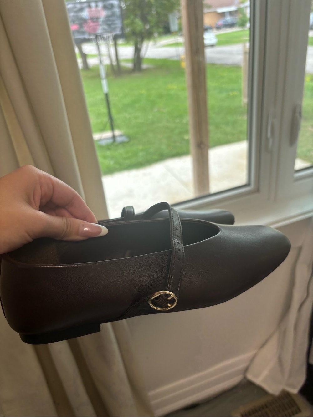 Banana Republic Mary Jane Leather Flats
